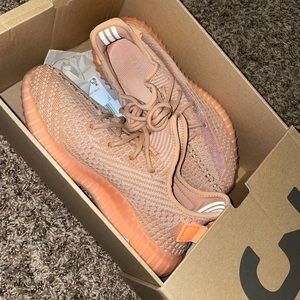 Adidas yeezy boost 350 v2 BOTTOM PRICE